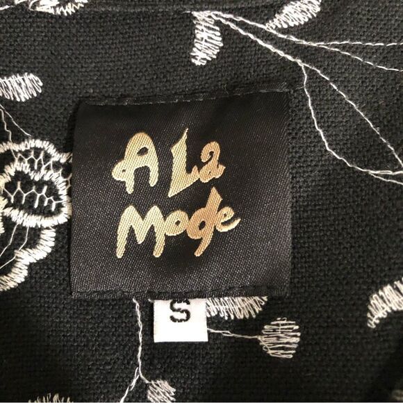 Vintage 90s A La Mode Black Floral Embroidered Blazer Small - Picture 7 of 8
